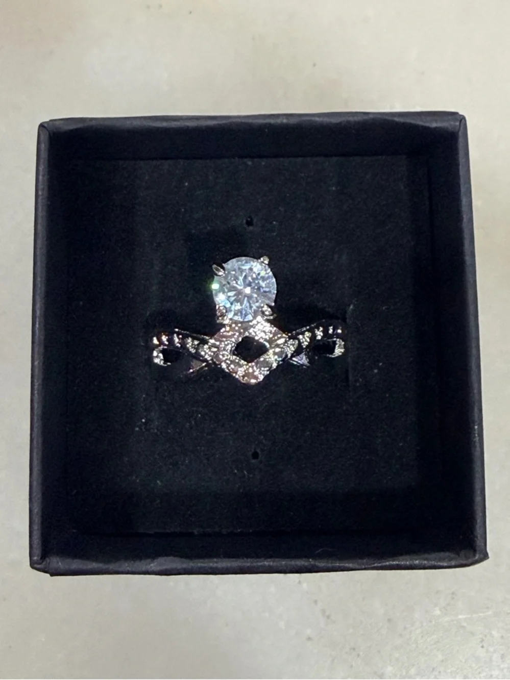 Artisan Silver Twisted Halo Ring with Blue Cubic Zirconia Stone Size 7